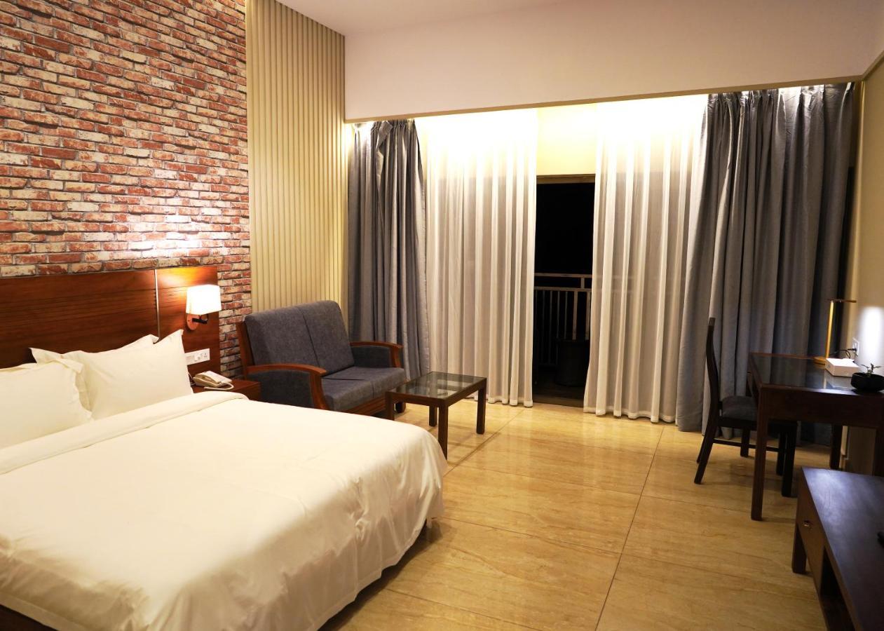 Elephant Passage Munnar Exterior photo Deluxe room